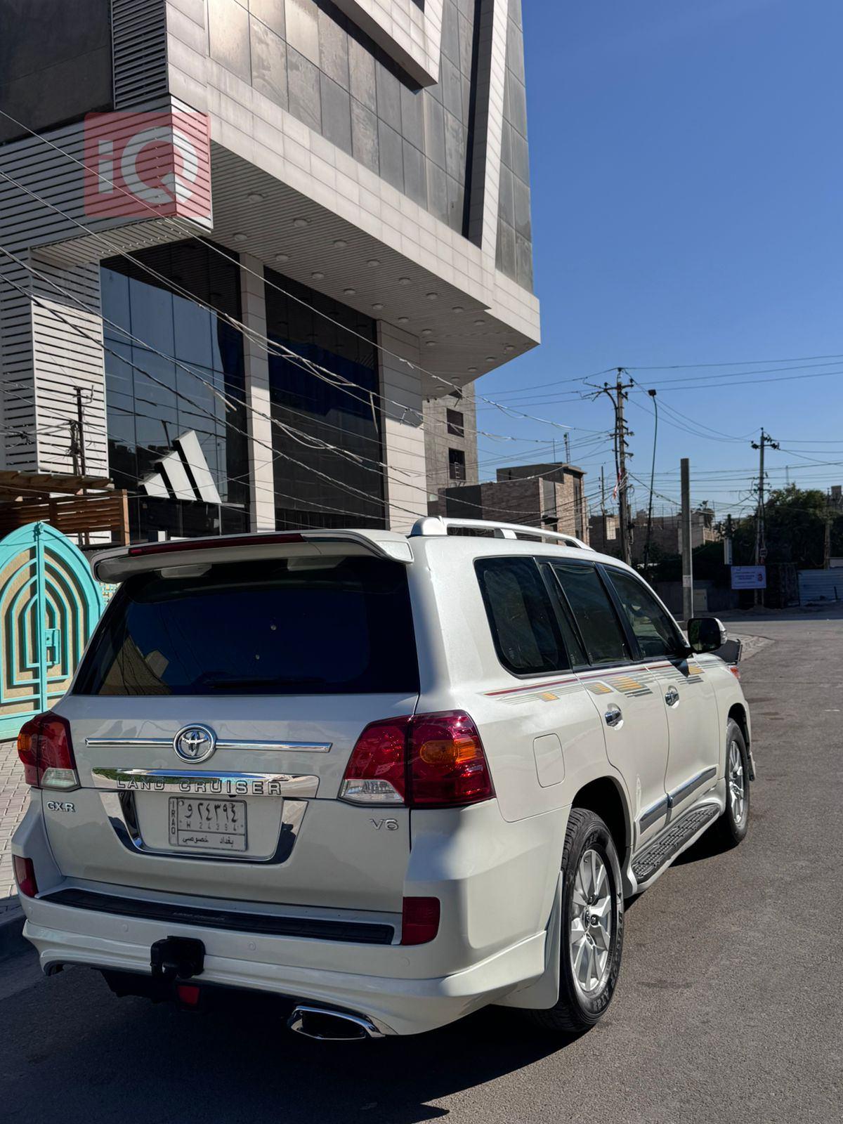 تويوتا لاندكروزر